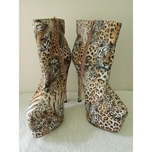 Bumper Tiger Print Ankle Platform Heel Booties Women's Size 7.5 Club Rave